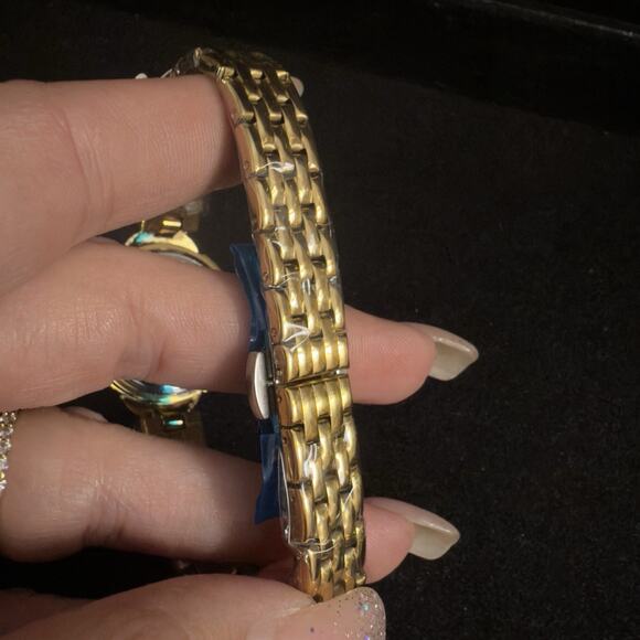 Invicta Wildflower Women's Watch - 30mm, Gold (69095) - NEW - Picture 6 of 9